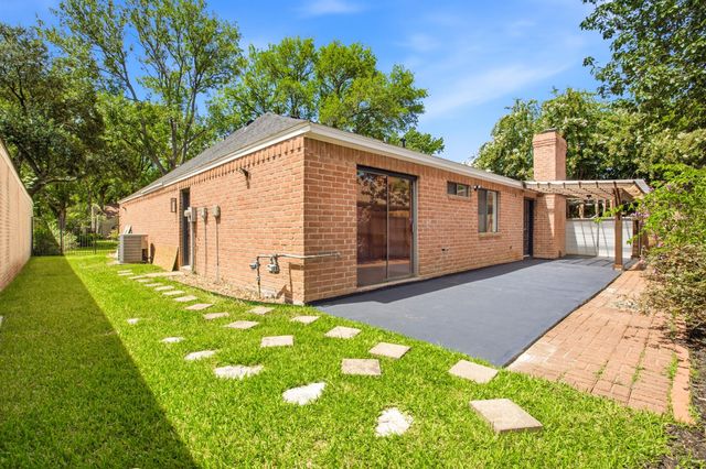 14118 Sandfield Drive, Houston, TX 77077