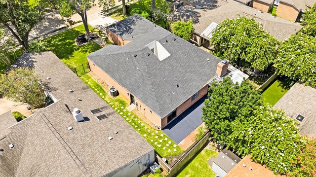 14118 Sandfield Drive, Houston, TX 77077