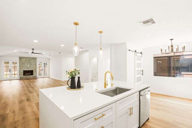 14118 Sandfield Drive, Houston, TX 77077