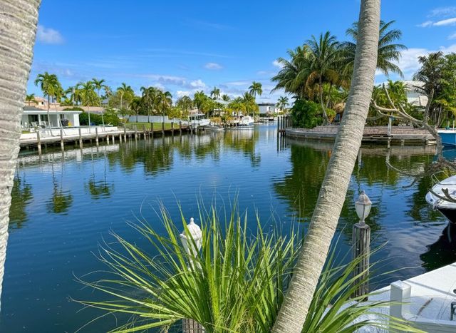 4740 NE 22nd Avenue, Lighthouse Point, FL 33064