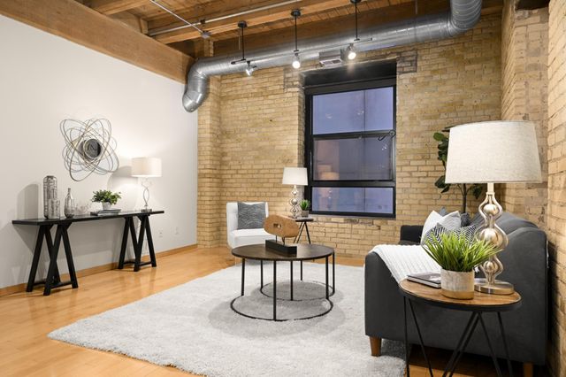 607 Washington Avenue S 204, Minneapolis, MN 55415