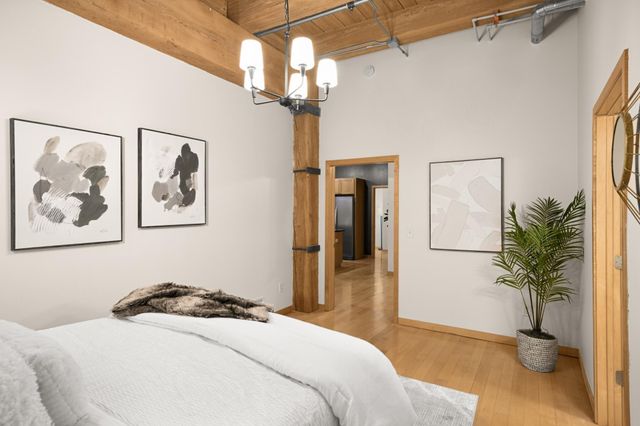 607 Washington Avenue S 204, Minneapolis, MN 55415