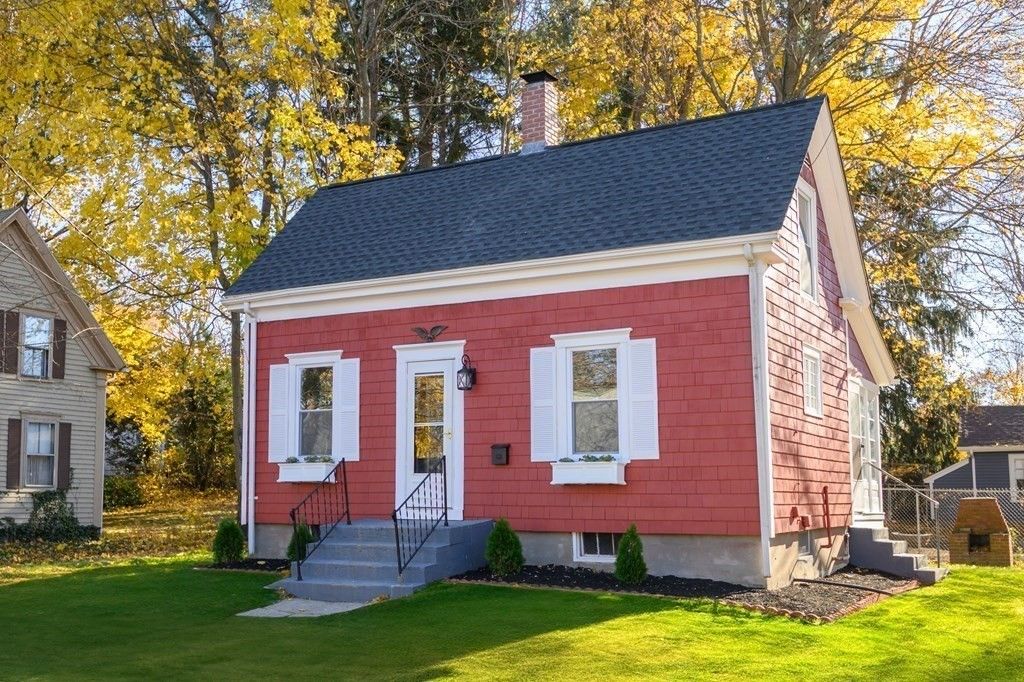 9 Bank Street, Abington, MA 02351