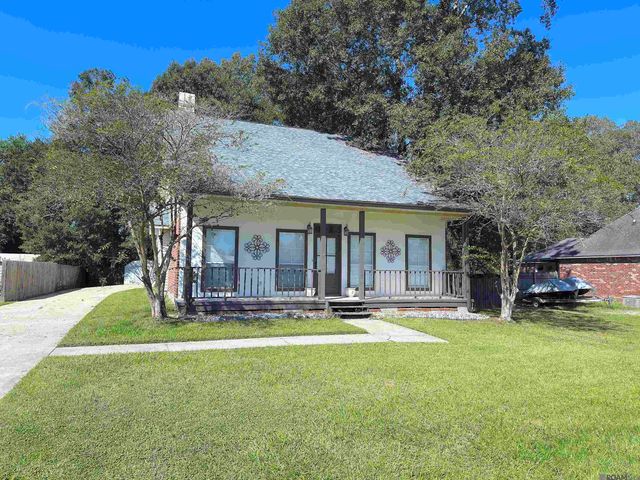 32495 Magnolia Ct, Denham Springs, LA 70706