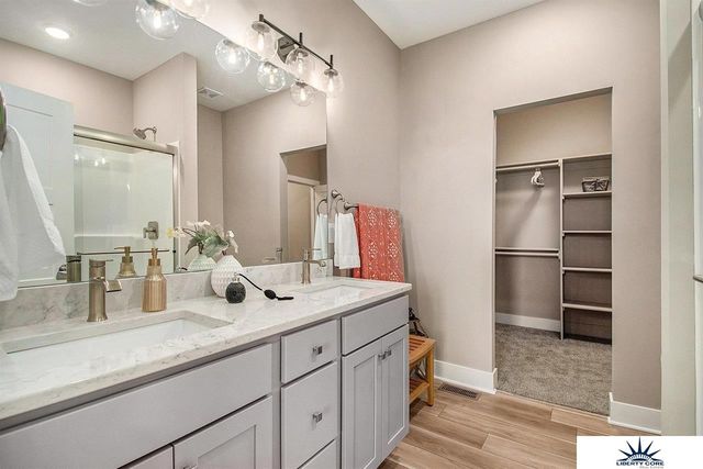 12162 S 115th Street, Papillion, NE 68046