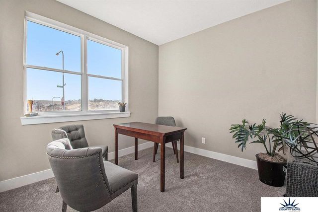 12162 S 115th Street, Papillion, NE 68046