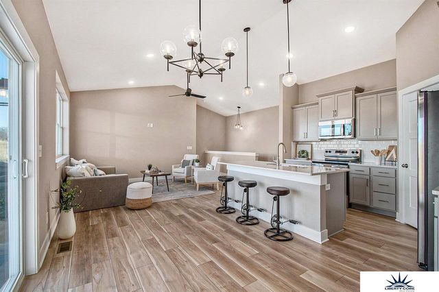 12162 S 115th Street, Papillion, NE 68046