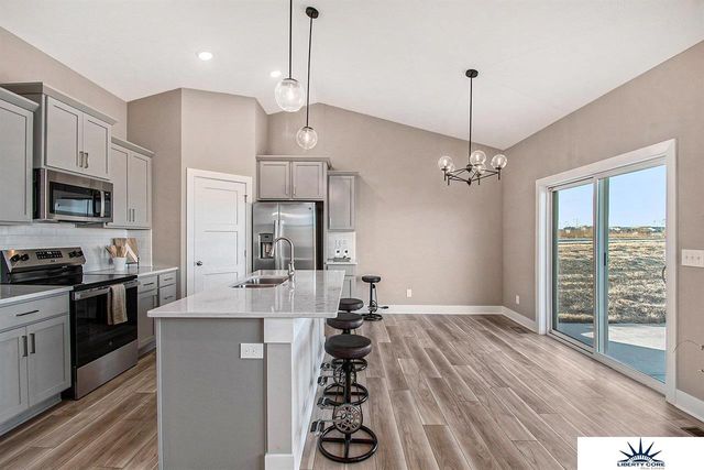 12162 S 115th Street, Papillion, NE 68046