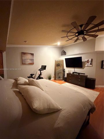 19450 NW 7th St, Pembroke Pines, FL 33029
