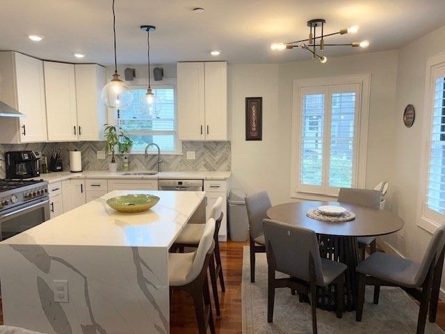 242 R Broadway 1, Somerville, MA 02145