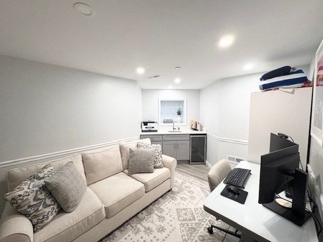 242 R Broadway 1, Somerville, MA 02145