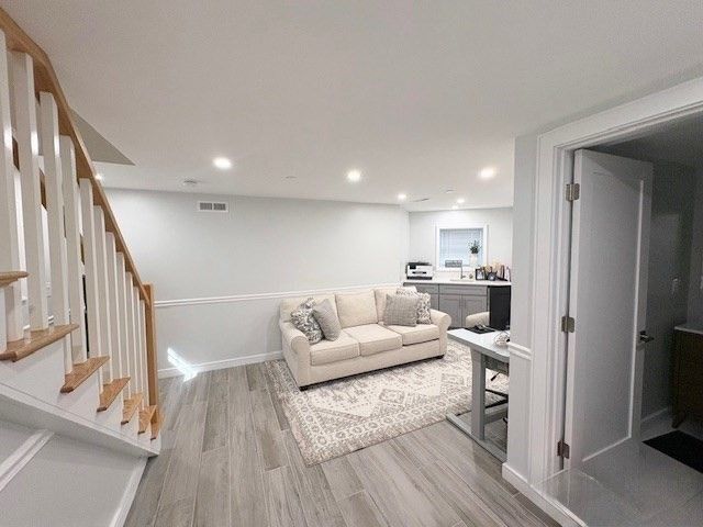 242 R Broadway 1, Somerville, MA 02145