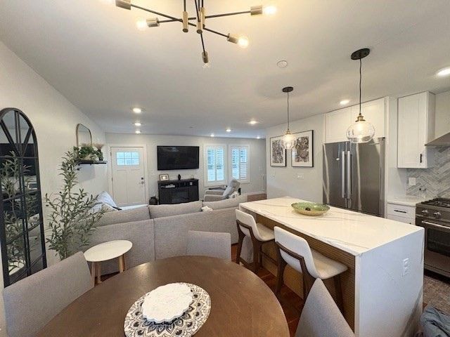 242 R Broadway 1, Somerville, MA 02145