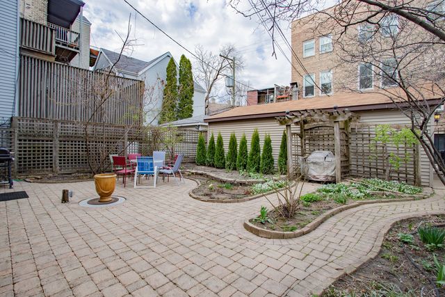622 W Briar Place G, Chicago, IL 60657