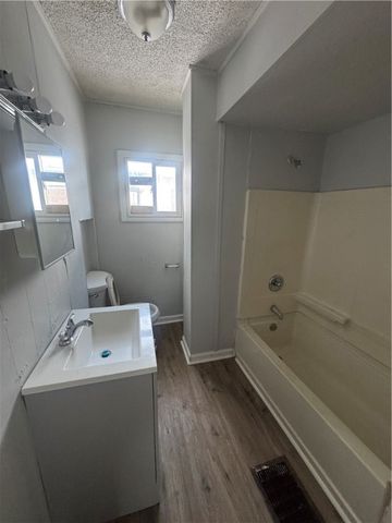 5 Laser Street, Rochester, NY 14621