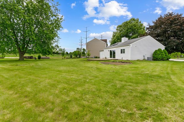 3261 Bremerton Lane, Aurora, IL 60504