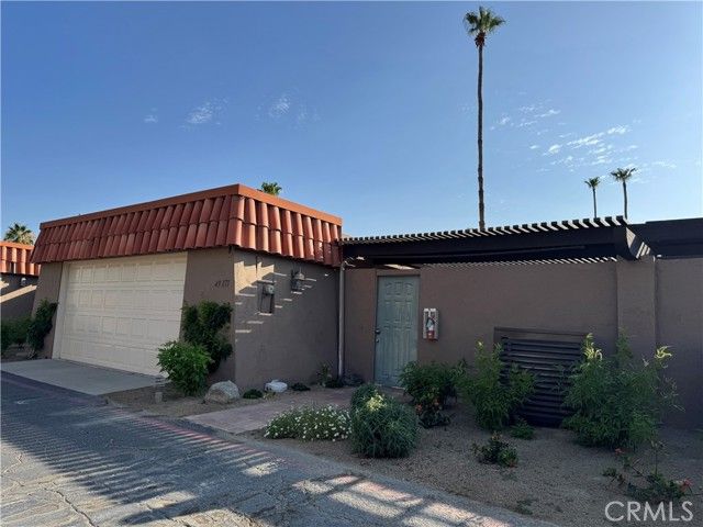 49171 Washington Street, La Quinta, CA 92253