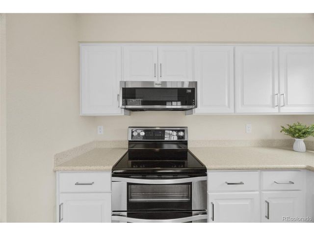 7415 Chase St, Arvada, CO 80003
