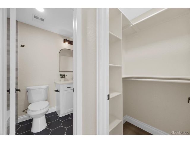 7415 Chase St, Arvada, CO 80003
