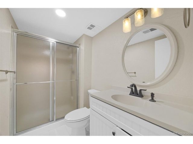 7415 Chase St, Arvada, CO 80003