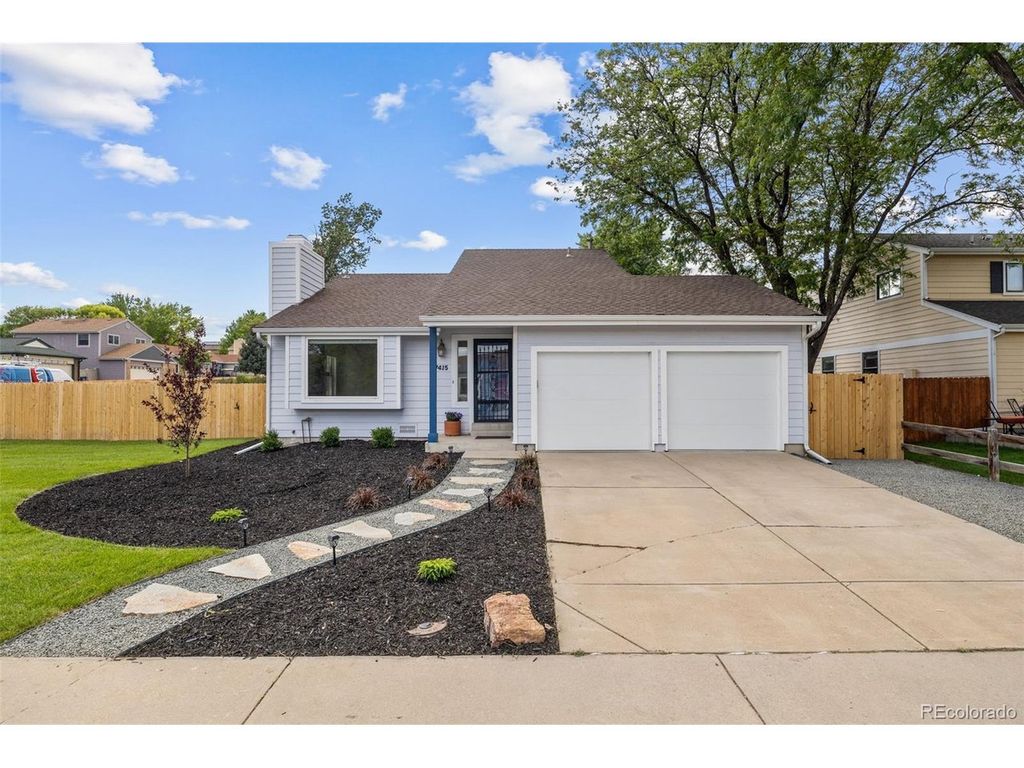 7415 Chase St, Arvada, CO 80003