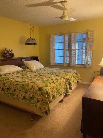 2 Fanshaw A 2, Boca Raton, FL 33434
