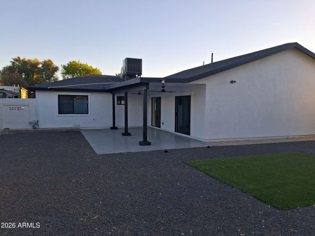 106 E EL CAMINO Drive, Phoenix, AZ 85020