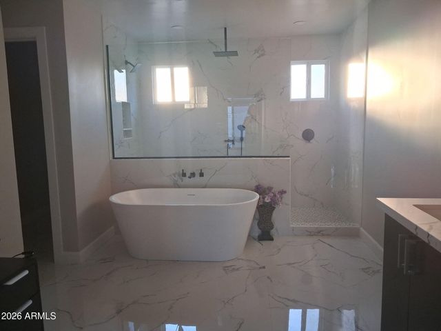 106 E EL CAMINO Drive, Phoenix, AZ 85020