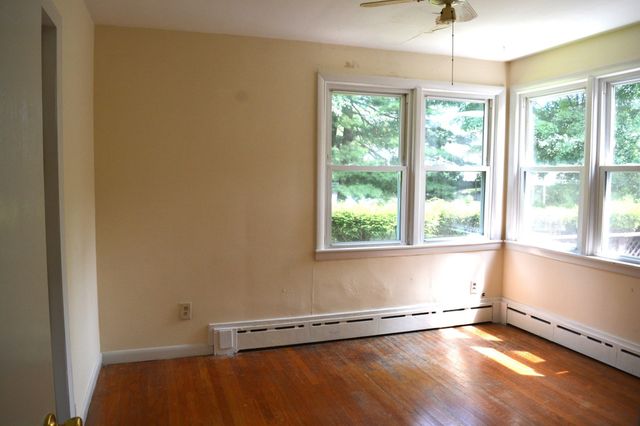 18 Highland Park Drive, West Springfield, MA 01089