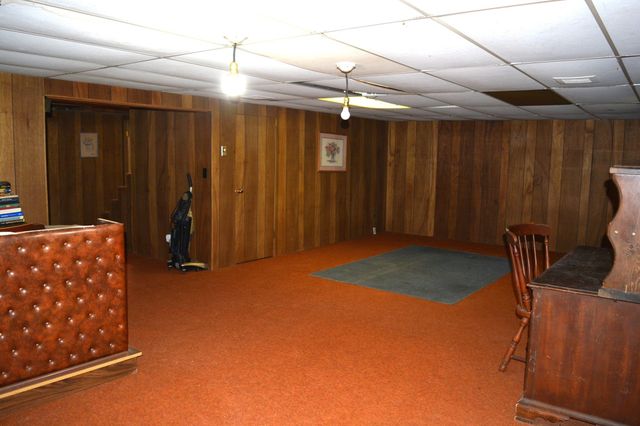 18 Highland Park Drive, West Springfield, MA 01089
