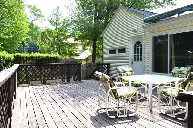 18 Highland Park Drive, West Springfield, MA 01089