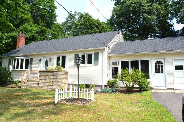 18 Highland Park Drive, West Springfield, MA 01089