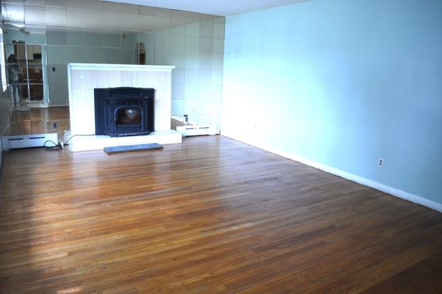 18 Highland Park Drive, West Springfield, MA 01089