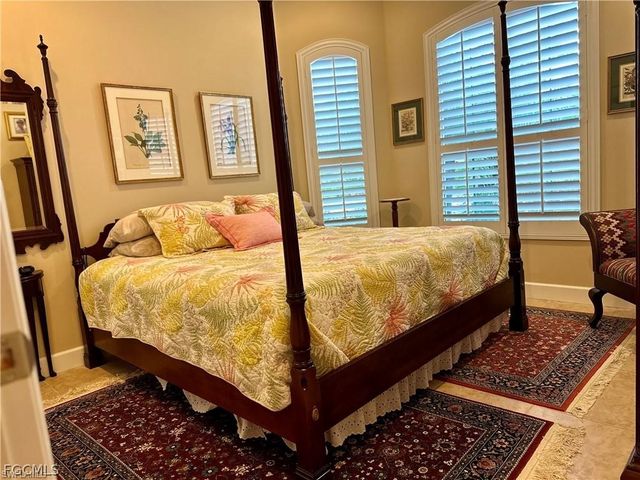 9061 Isla Bella CIR, Bonita Springs, FL 34135