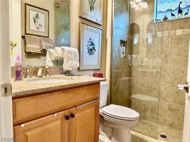 9061 Isla Bella CIR, Bonita Springs, FL 34135