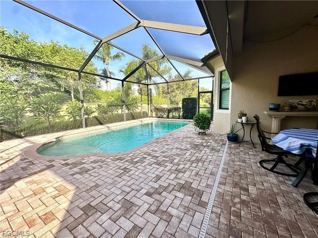 9061 Isla Bella CIR, Bonita Springs, FL 34135
