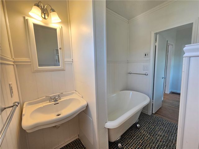 807 Hazlett Ave, Brackenridge, PA 15014