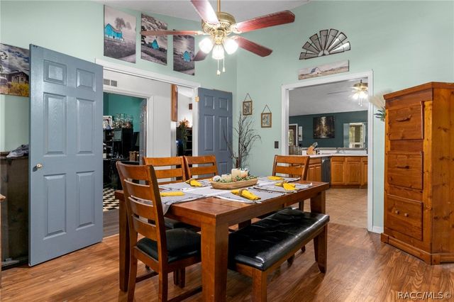 1710 S Iroquois Avenue, Homosassa, FL 34448