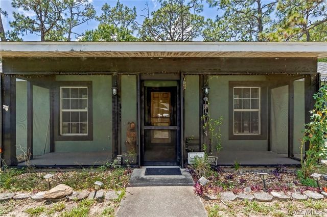 1710 S Iroquois Avenue, Homosassa, FL 34448