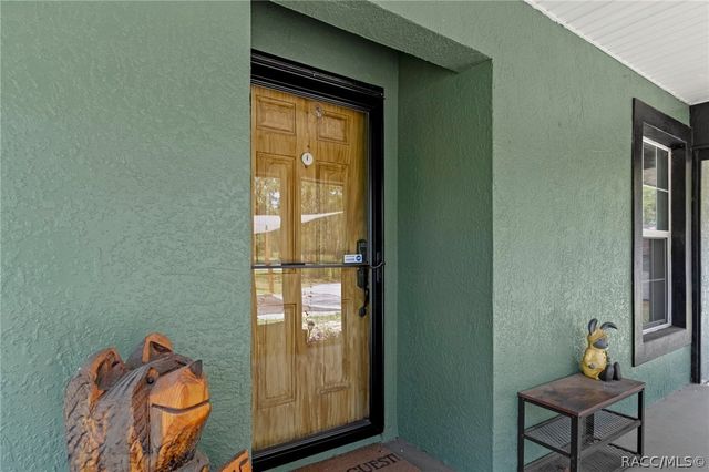 1710 S Iroquois Avenue, Homosassa, FL 34448