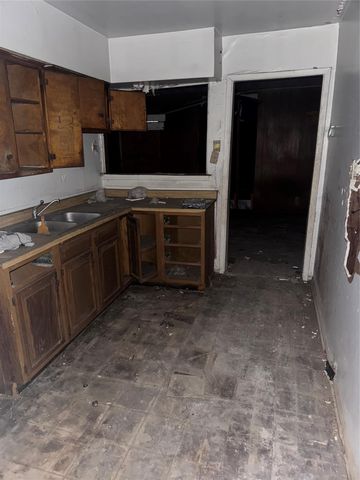 3334 Dulcrest Street, Houston, TX 77051