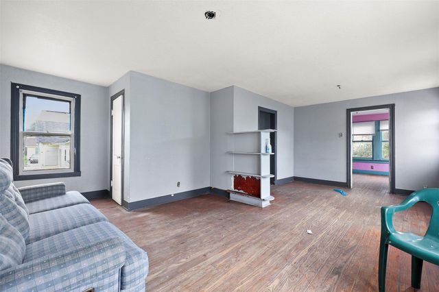 5127 Bernardo De Galvez, Galveston, TX 77551