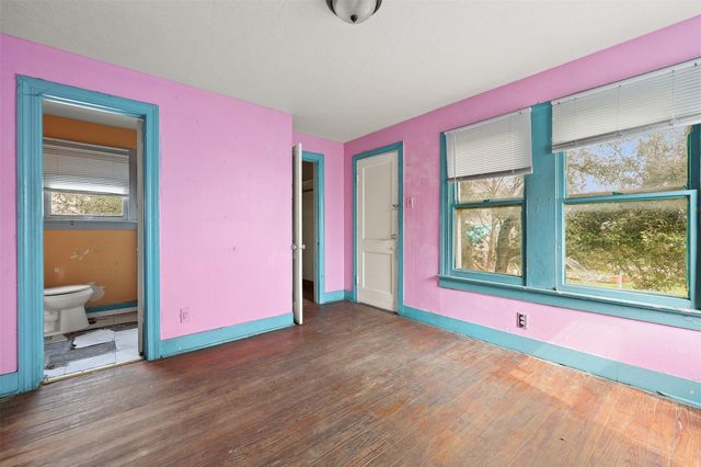 5127 Bernardo De Galvez, Galveston, TX 77551