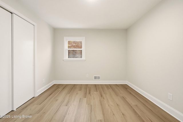 4402 Billy Bone Ct, Louisville, KY 40229