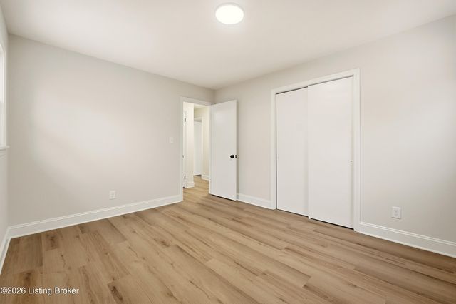 4402 Billy Bone Ct, Louisville, KY 40229