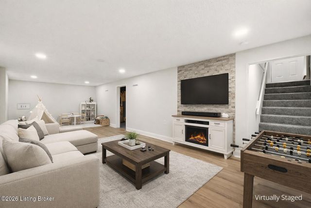 4402 Billy Bone Ct, Louisville, KY 40229