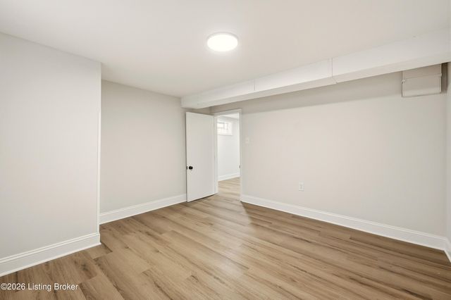 4402 Billy Bone Ct, Louisville, KY 40229