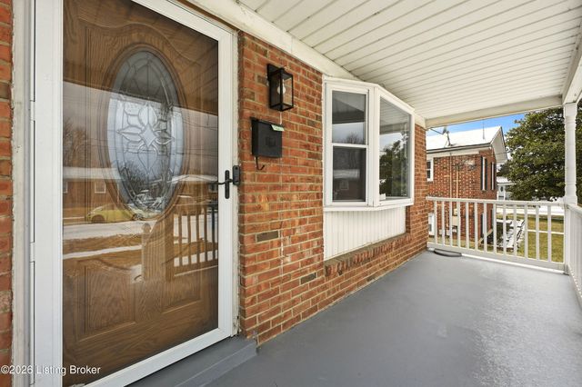 4402 Billy Bone Ct, Louisville, KY 40229