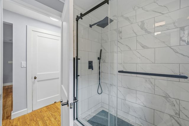 405 Plymouth St, Holbrook, MA 02343