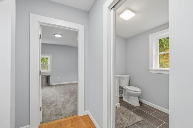 405 Plymouth St, Holbrook, MA 02343